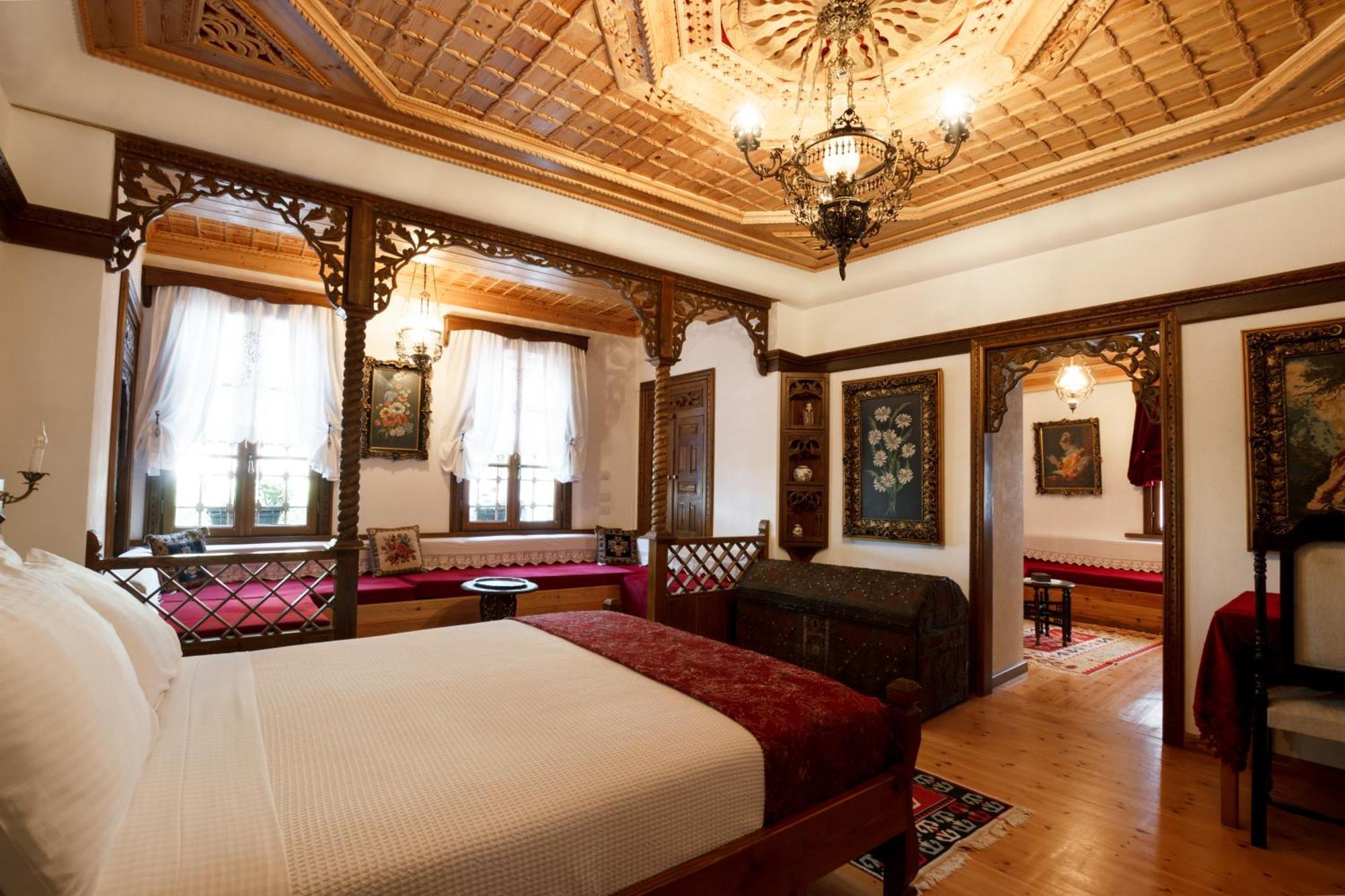 Hotel Muse'e Gjirokastër Buitenkant foto