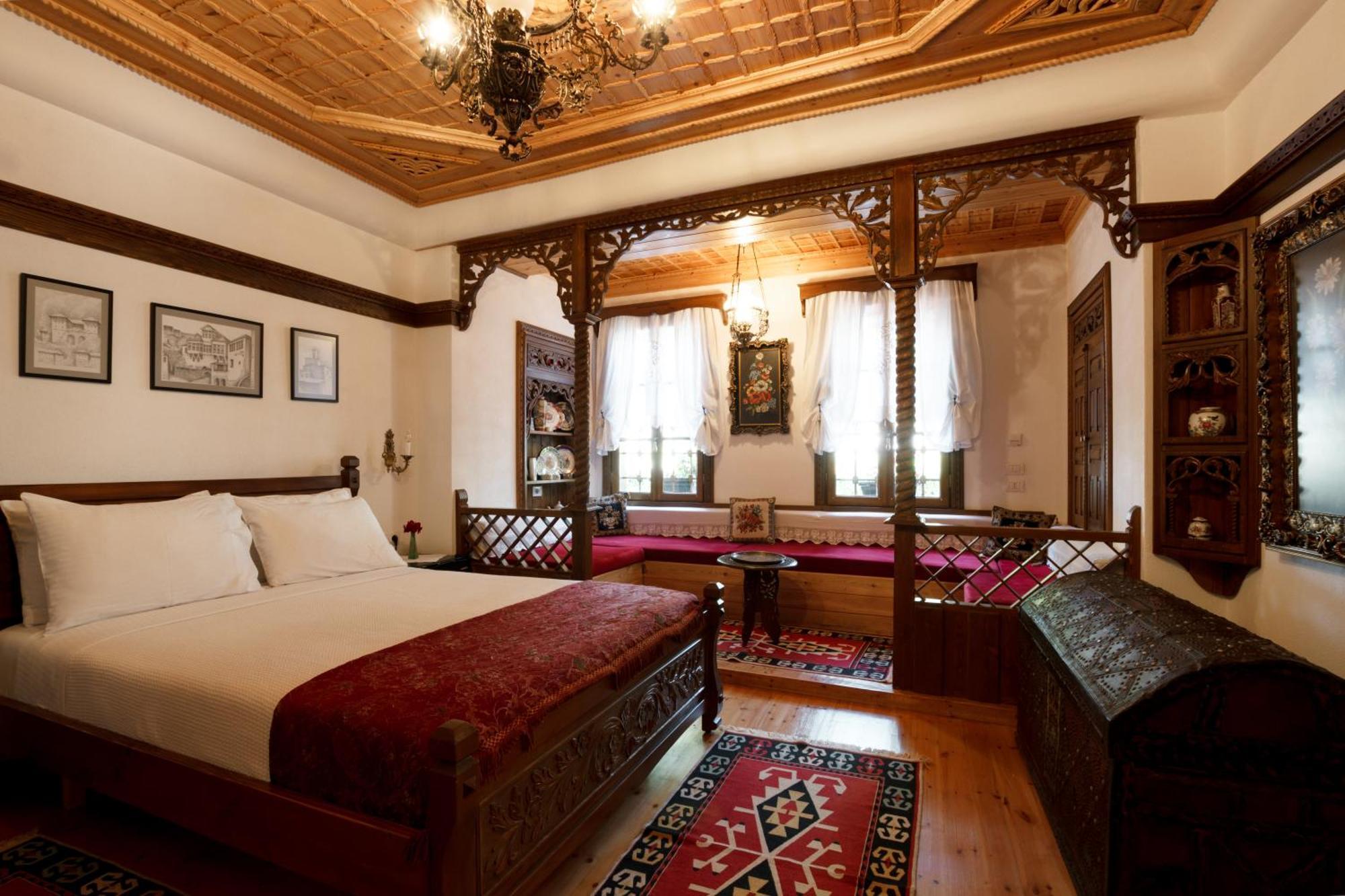 Hotel Muse'e Gjirokastër Buitenkant foto