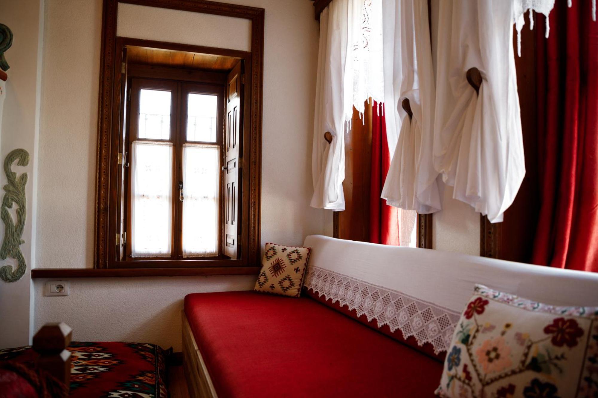 Hotel Muse'e Gjirokastër Buitenkant foto